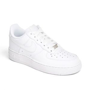 Used pair of Air Forces 1